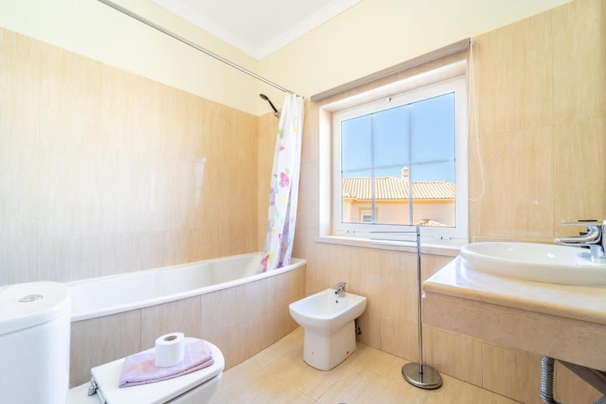 Ferienhaus Gale Grande - Bright Airy With A Private Pool Albufeira